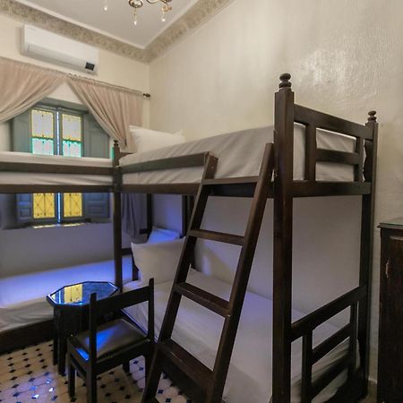 Riad Nayum Fes Luaran gambar