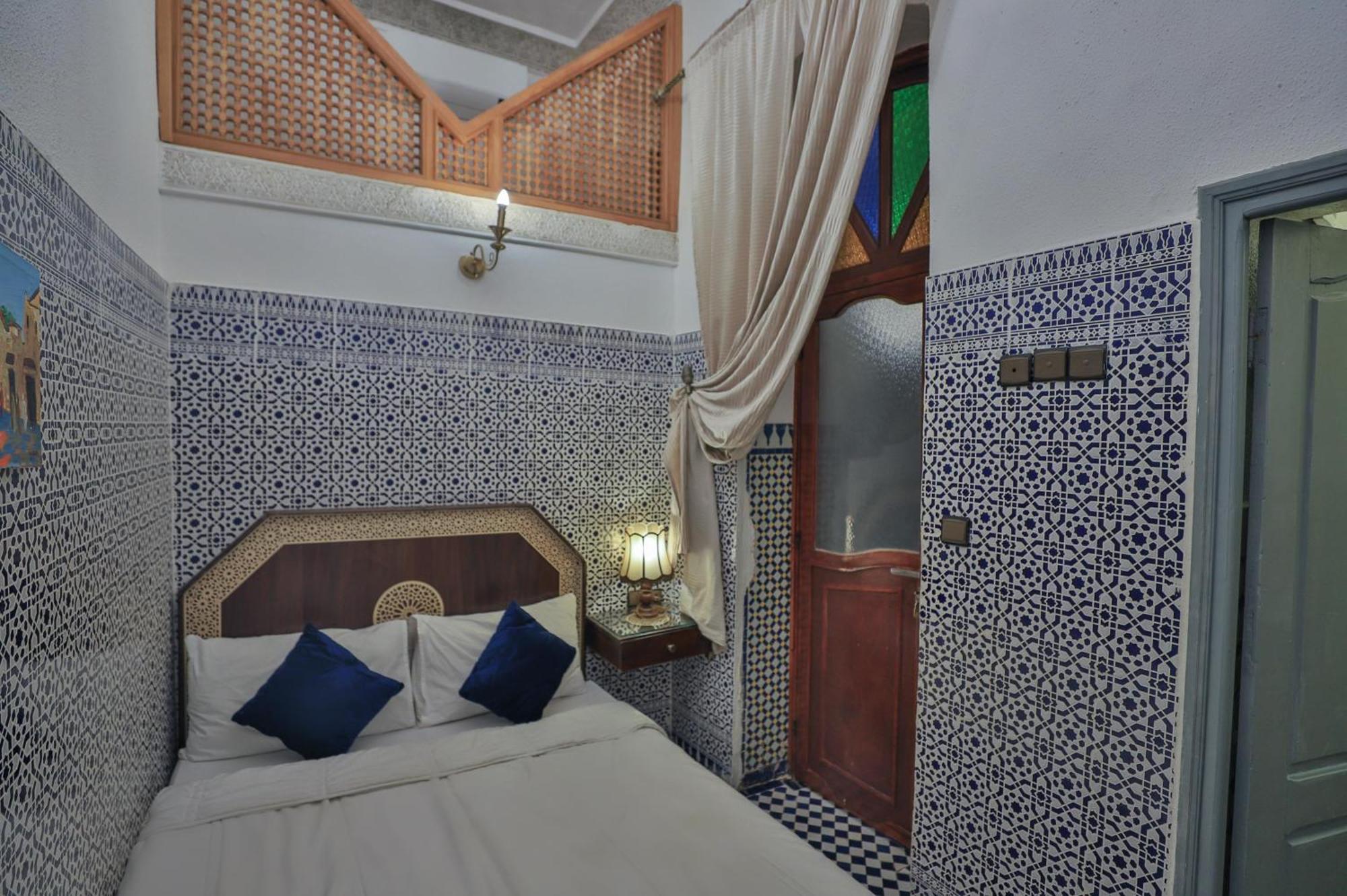 Riad Nayum Fes Luaran gambar
